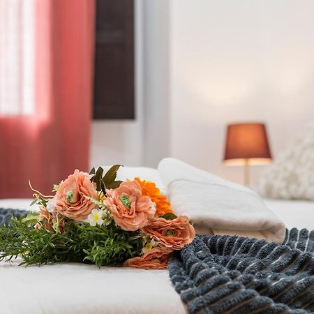 Santa Catalina Patio Andaluz 3 Rooms Севилья Экстерьер фото